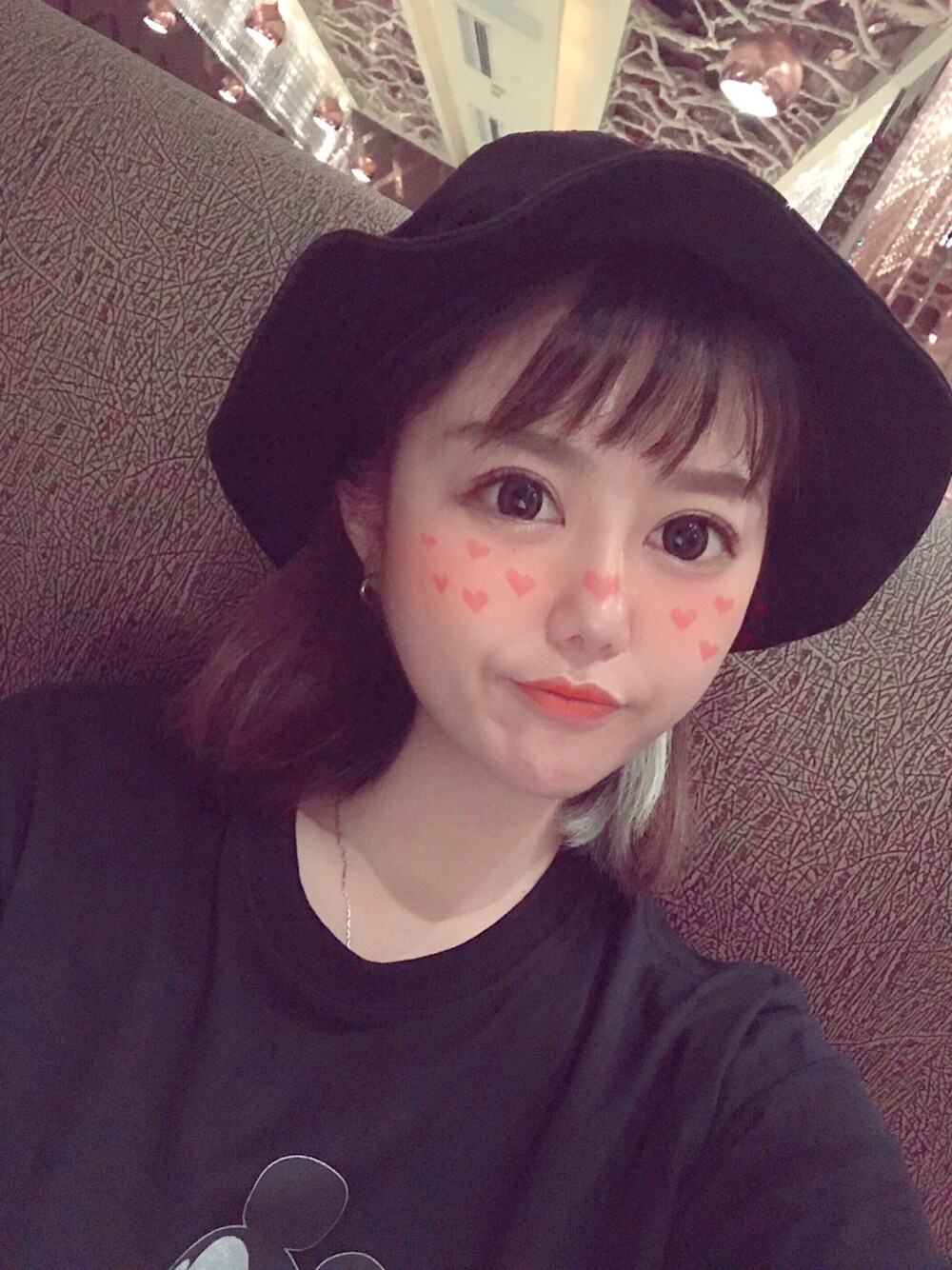 「AVIREXのアイテム（ハット、ブラック系）」を使った、10EYさん（レディース・167cm）の夏コーディネートの1枚目の写真