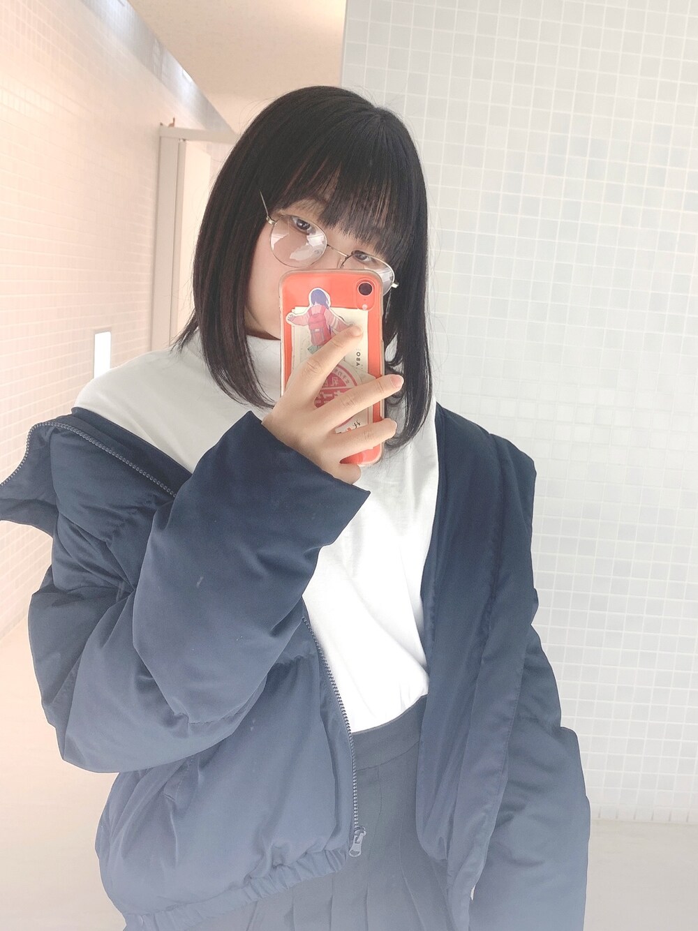 「ゆるコーデ、黒スカート、3色コーデ、図書館、プチプラコーデ、モノトーンコーデ、韓国ファッション、めがね、メガネ女子、デート」｜「サンキューマートのアイテム（メガネ、ブラウン系）」を使った、ゆこさん（レディース・159cm）の秋コーディネートの1枚目の写真