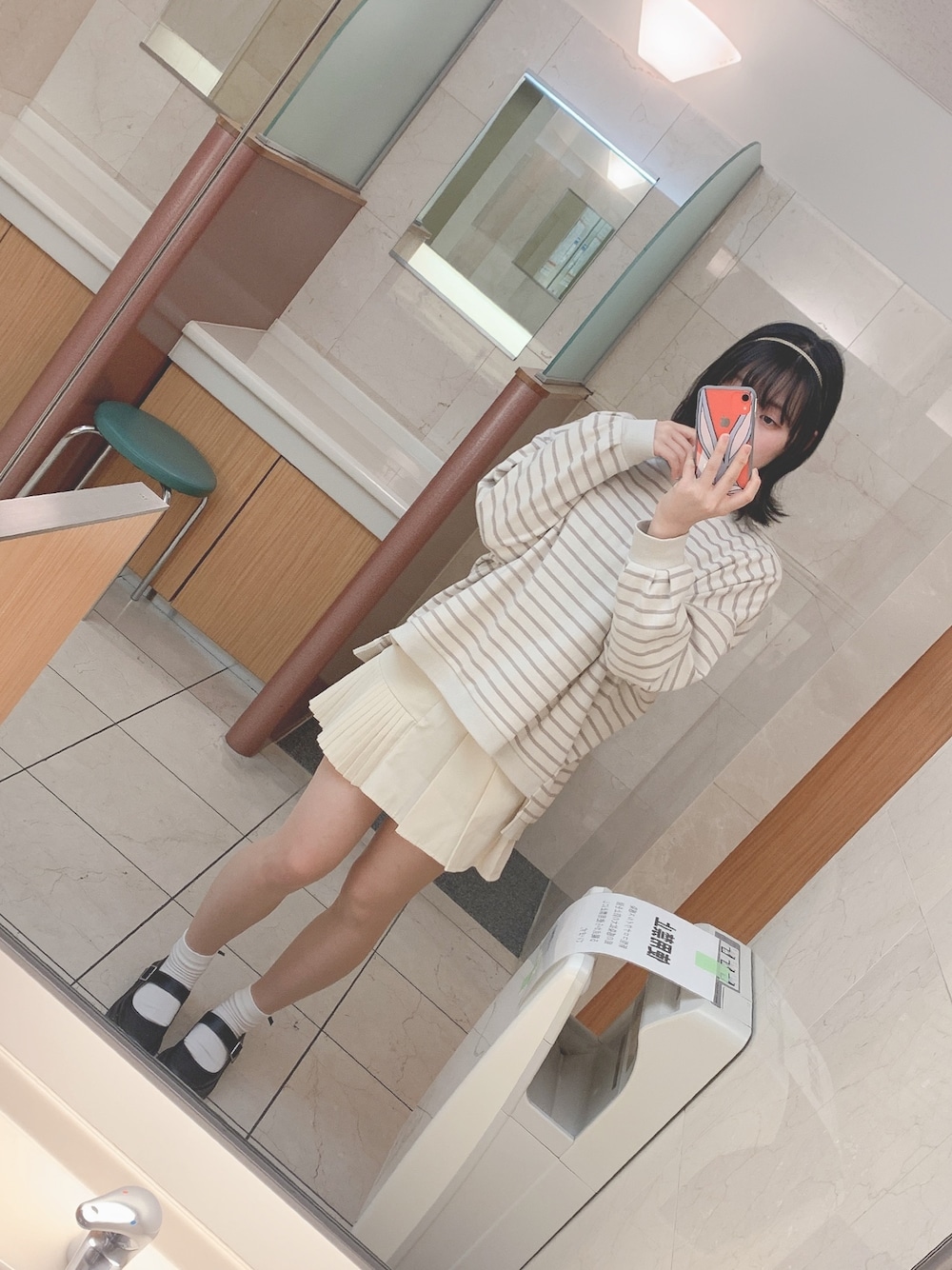 「シンプルコーデ、春カラースタイル、ベージュコーデ、しましま、春コーデ、春、かわいい、カジュアル、ガーリー、今日のコーデ」｜「RETRO GIRLのアイテム（トップス、ベージュ系）」を使った、ゆこさん（レディース・159cm）の春コーディネートの1枚目の写真