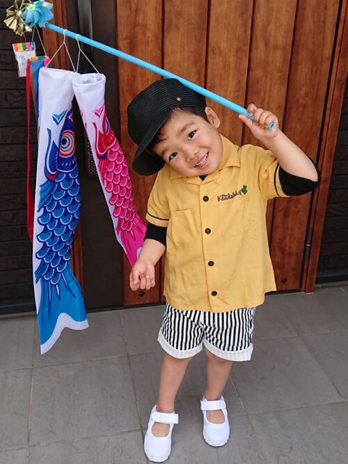 kids-eitee使用「kladskap（メキシカンザウルス刺繍ボーリングシャツ）」的時尚穿搭