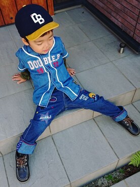 「DOUBLE_B（ダブルビー）のアイテム（帽子）」を使った、kids-eiteeさん（キッズ・100cm）の秋コーディネート