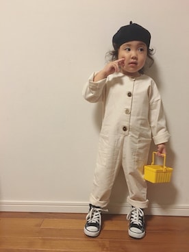 「コンバース ハイカット」｜「アイテム（オールインワン・サロペット）」を使った、yorikanatyさん（キッズ・90cm）の秋コーディネート