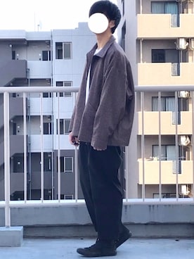 「アイラブCONVERSE」｜「アイテム（スウェット）」を使った、服山くんさん（メンズ・173cm）の秋コーディネート