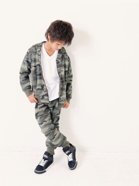 「devirock（デビロック）のアイテム（パーカー）」を使った、devirockさん（キッズ・130cm）の冬コーディネート