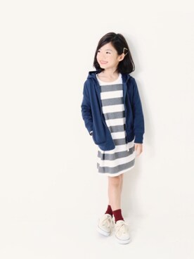 「devirock（デビロック）のアイテム（パーカー）」を使った、devirockさん（キッズ・120cm）の冬コーディネート