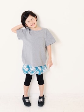 「devirock（デビロック）のアイテム（スカート）」を使った、devirockさん（キッズ・110cm）の春コーディネート