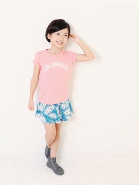 「devirock（デビロック）のアイテム（スカート）」を使った、devirockさん（キッズ・120cm）の春コーディネート