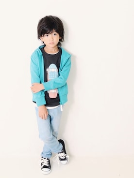 「devirock（デビロック）のアイテム（パーカー）」を使った、devirockさん（キッズ・110cm）の秋コーディネート