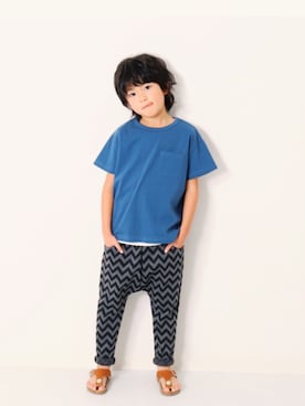 「devirock（デビロック）のアイテム（パンツ）」を使った、devirockさん（キッズ・110cm）の春コーディネート