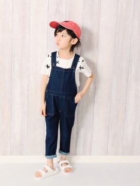 「devirock（デビロック）のアイテム（オールインワン・サロペット）」を使った、devirockさん（キッズ・110cm）の春コーディネート