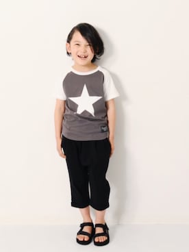 「devirock（デビロック）のアイテム（サンダル）」を使った、devirockさん（キッズ・120cm）の春コーディネート