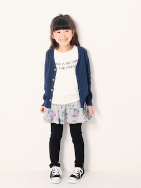 「devirock（デビロック）のアイテム（スカート）」を使った、devirockさん（キッズ・120cm）の春コーディネート