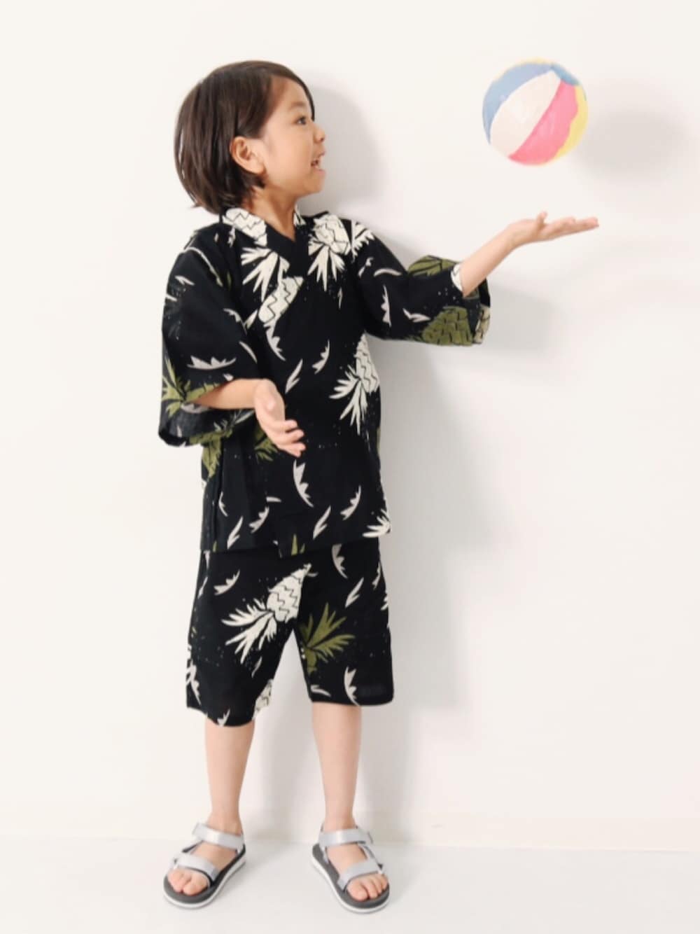 「kidsfashion、キッズファッション、キッズコーデ、夏コーデ、甚平、夏祭り、花火大会、総柄トップス、柄パンツ、スポサン」｜「devirockの総柄プリント甚平 じんべい（浴衣、その他）」を使った、devirockさん（キッズ・120cm）の夏コーディネートの1枚目の写真