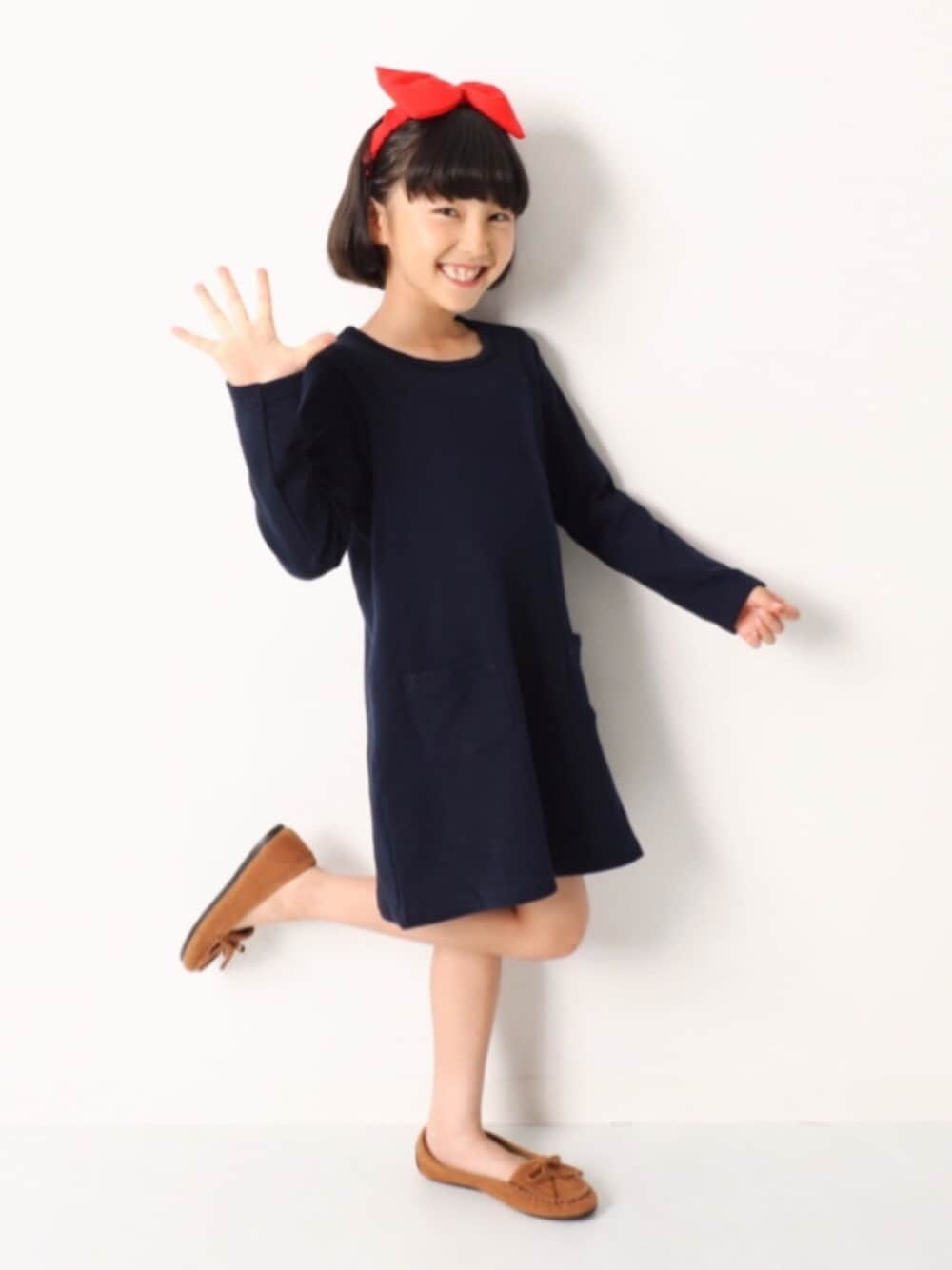 「キッズファッション、キッズコーデ、ハロウィンコーデ、HappyHalloween、halloween、プチプラ、仮装、モカシン、おしゃれさんと繋がりたい」｜「devirockのスウェット長袖Aラインワンピース（ワンピース、ブルー系）」を使った、devirockさん（キッズ・120cm）の秋コーディネートの1枚目の写真