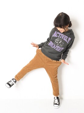 「devirock（デビロック）のアイテム（パーカー）」を使った、devirockさん（キッズ・120cm）の冬コーディネート