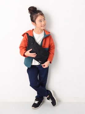 「devirock（デビロック）のアイテム（バッグ）」を使った、devirockさん（キッズ・120cm）の冬コーディネート