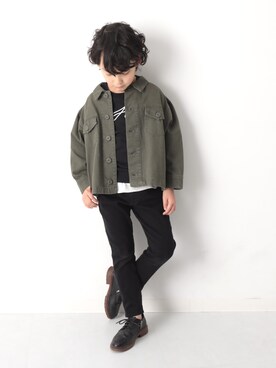 「devirock（デビロック）のアイテム（デニムパンツ）」を使った、devirockさん（キッズ・120cm）の春コーディネート