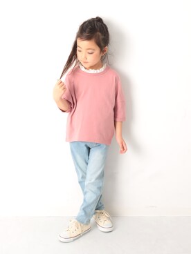 「devirock（デビロック）のアイテム（デニムパンツ）」を使った、devirockさん（キッズ・110cm）の春コーディネート