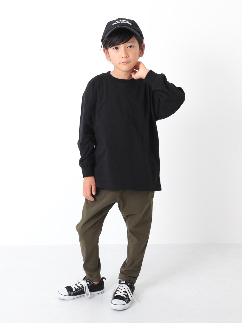 「キッズファッション、キッズコーデ、男の子コーデ、オトナカジュアル、カジュアル、おとこのこ、ビッグシルエット、タックパンツ、キャップ、おしゃれさんと繋がりたい」｜「devirockのウルトラストレッチタックパンツ（その他パンツ、グリーン系）」を使った、devirockさん（キッズ・120cm）の夏コーディネートの1枚目の写真