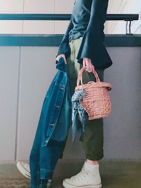 「CONVERSE（コンバース）のCONVERSE ALL STAR　ハイカットスニーカー（スニーカー）」を使った、おもちさん（レディース・150cm）の春コーディネート