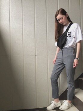 「DHOLIC（ディーホリック）のアイテム（ボディバッグ/ウエストポーチ）」を使った、𝚊 𝚒さん（レディース・162cm）の秋コーディネート