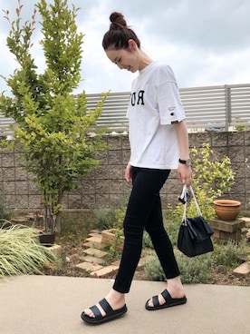 「PT（ピーティ）のアイテム（ショルダーバッグ）」を使った、𝚊 𝚒さん（レディース・163cm）の夏コーディネート