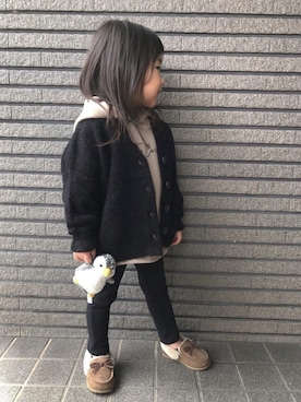「アイテム（モカシン/デッキシューズ）」を使った、Sachiさん（キッズ・90cm）の秋コーディネート