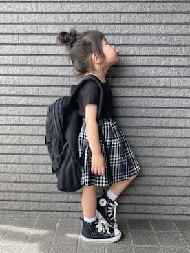 「リブT」｜「アイテム（その他）」を使った、Sachiさん（キッズ・90cm）の秋コーディネート