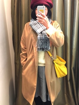 「NICE CLAUP（ナイスクラップ）のアイテム（チェスターコート）」を使った、はやしさん（レディース・165cm）の冬コーディネート