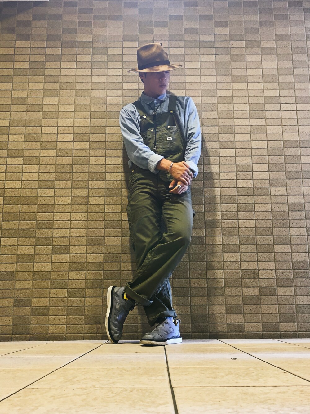 「Leeのオーバーオール（サロペット/オーバーオール、グリーン系）」を使った、Hackyさん（メンズ・170cm）の冬コーディネートの1枚目の写真