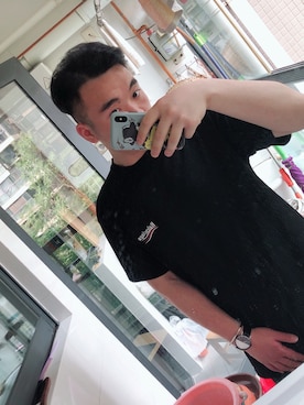 「Alexander McQueen（アレキサンダーマックイーン）のアイテム（アクセサリー）」を使った、瑞O-23さん（メンズ・175cm）の春コーディネート