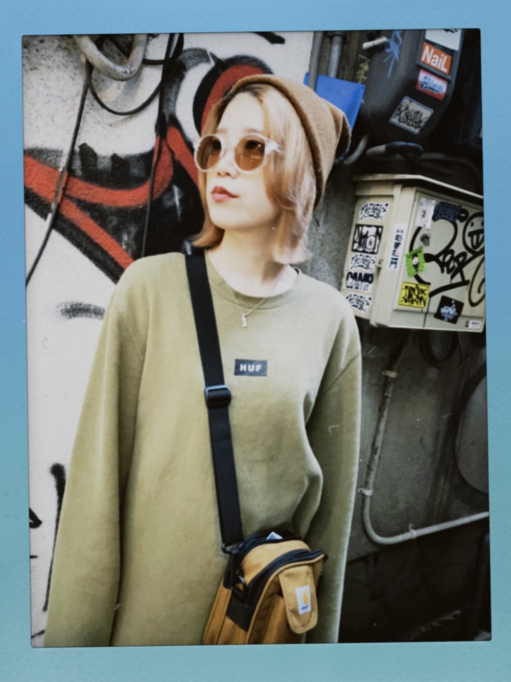 「carhartt、HUF、お気に入り」｜「HUFのSTRAWBERRY FIELDS CREW　HUF ハフ　クルーネック　スウェット（スウェット、グリーン系）」を使った、ウサちゃん🐰さん（レディース・160cm）の春コーディネートの1枚目の写真