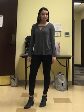 「UNKNOWN.（アンノウン）のアイテム（パンツ）」を使った、Tanita 💜さん（レディース・160cm）の秋コーディネート