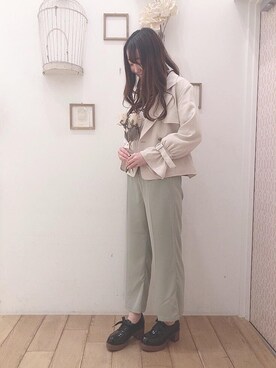 「チュール」｜「アイテム（トレンチコート）」を使った、マジェスティックレゴン西宮ガーデンズ店スタッフさん（レディース・164cm）の春コーディネート