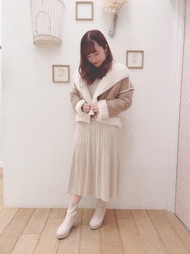 「アイボリー」｜「アイテム（ライダースジャケット）」を使った、マジェスティックレゴン西宮ガーデンズ店スタッフさん（レディース・155cm）の秋コーディネート