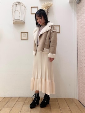 「プリーツ」｜「アイテム（ライダースジャケット）」を使った、マジェスティックレゴン西宮ガーデンズ店スタッフさん（レディース・155cm）の冬コーディネート