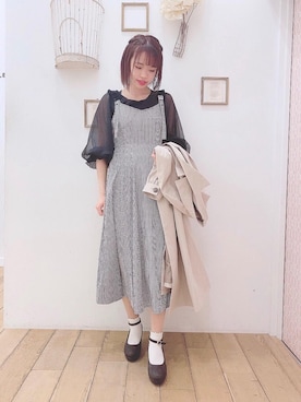 「シースルー」｜「アイテム（トレンチコート）」を使った、マジェスティックレゴン西宮ガーデンズ店スタッフさん（レディース・155cm）の春コーディネート