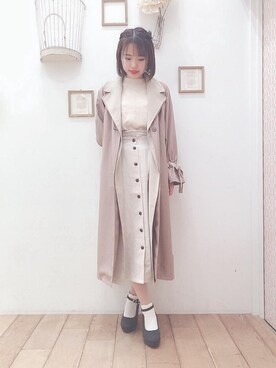 「MAJESTIC LEGON（マジェスティックレゴン）のスリムIラインスカート（スカート）」を使った、マジェスティックレゴン西宮ガーデンズ店スタッフさん（レディース・155cm）の春コーディネート