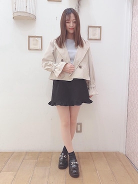 「ショーパン」｜「アイテム（トレンチコート）」を使った、マジェスティックレゴン西宮ガーデンズ店スタッフさん（レディース・153cm）の春コーディネート