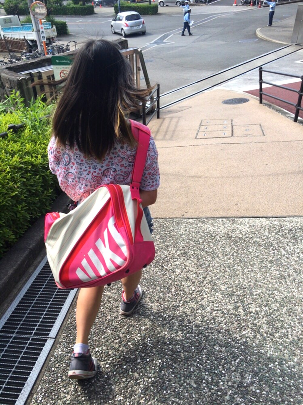 「ペイズリー、夏、短パン、靴ボロボロ」｜「ZARAのアイテム（Tシャツ/カットソー、その他）」を使った、こここここさん（レディース・149cm）の夏コーディネートの1枚目の写真