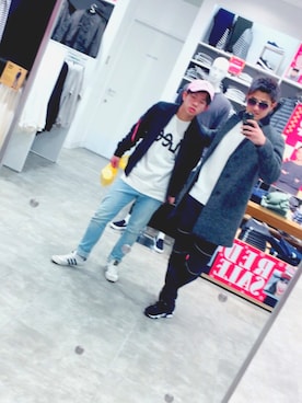 「シルバー」｜「アイテム（チェスターコート）」を使った、beatさん（メンズ・179cm）の冬コーディネート