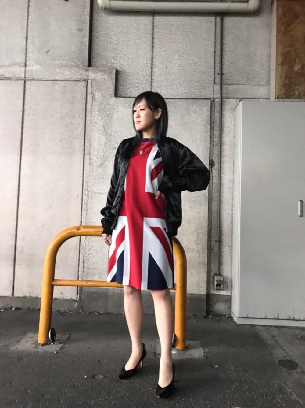 「ワンピース、コラボレーション、Hysteric Glamour、春コーデ、ヒステリックグラマー、HYSTERICS、THE ROLLING STONES、thee hysteric xxx」｜「HYSTERIC GLAMOURのPATENT LEATHER POINTED TOE パンプス（パンプス、ブラック系）」を使った、Yukaさん（レディース・155cm）の春コーディネートの1枚目の写真