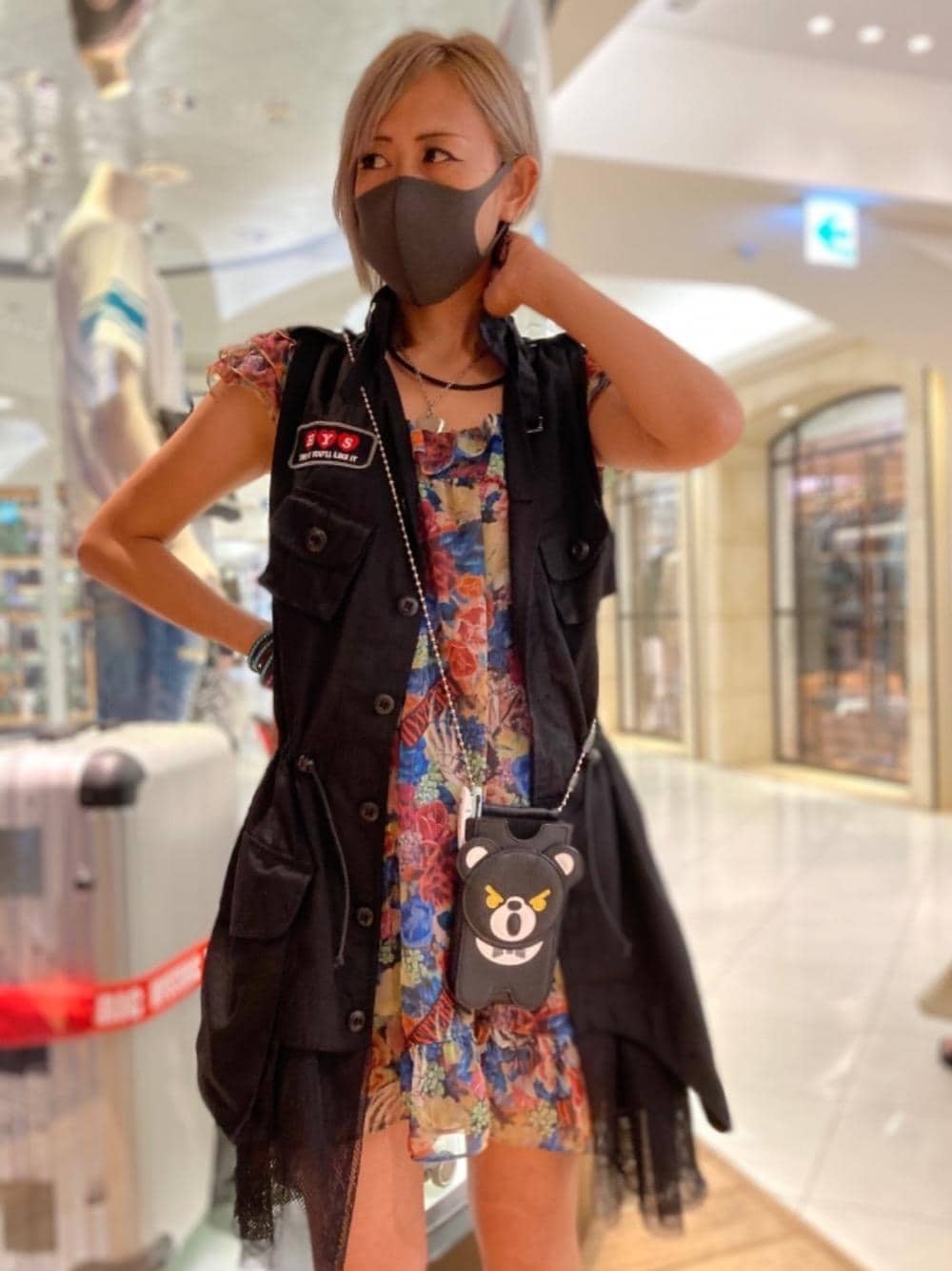 「ワンピース、Hysteric Glamour、ベアー、夏コーデ、ヒステリックグラマー、ミリタリーコーデ、ロックコーデ」｜「HYSTERIC GLAMOURのWOMAN ON SKULL PICKネックレス（ネックレス、シルバー系）」を使った、Yukaさん（レディース・155cm）の夏コーディネートの1枚目の写真