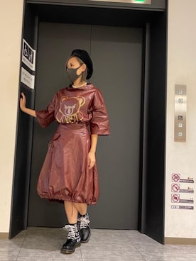 「アイテム（チョーカー、ピンク系）」を使った、Yukaさん（レディース・155cm）の秋コーディネート