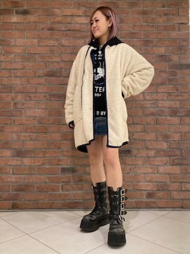 「刺繍」｜「アイテム（ノーカラーコート）」を使った、Yukaさん（レディース・155cm）の冬コーディネート