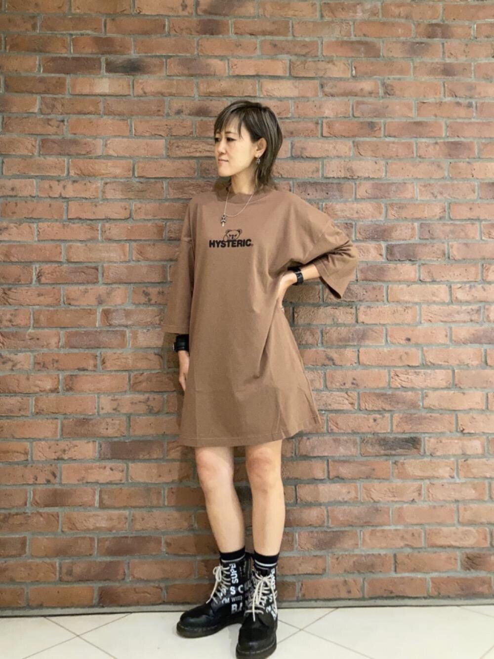 「ブラウン、ヒステリックグラマー、クマ、hysteric glamour、夏コーデ、らふこーで、ワンピース 、シンプルこーで」｜「HYSTERIC GLAMOURのHYSTERIC BEAR ワンピース（ワンピース、ブラウン系）」を使った、Yukaさん（レディース・155cm）の夏コーディネートの1枚目の写真