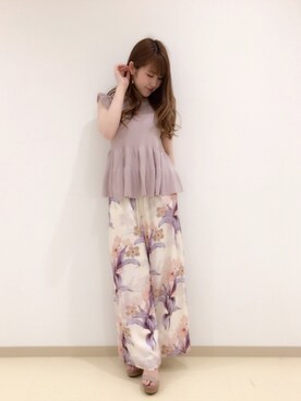 「Supreme.La.La.（シュープリームララ）のアイテム（パンツ）」を使った、Ayaka Hishizakiさん（レディース・156cm）の春コーディネート