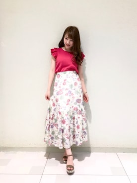 「Supreme.La.La.（シュープリームララ）のアイテム（スカート）」を使った、Ayaka Hishizakiさん（レディース・156cm）の春コーディネート