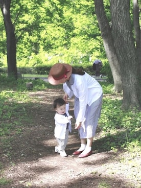 「agnes b.（アニエスベー）のJ000 CARDIGAN LE PETIT カーティガンプレッション（カーディガン/ボレロ、ホワイト系）」を使った、misakiさん（レディース・160cm）の夏コーディネート