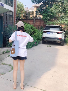 「Line Friendsのアイテム（Tシャツ/カットソー、ホワイト系）」を使った、-苍老少女-さん（レディース・165cm）の夏コーディネート